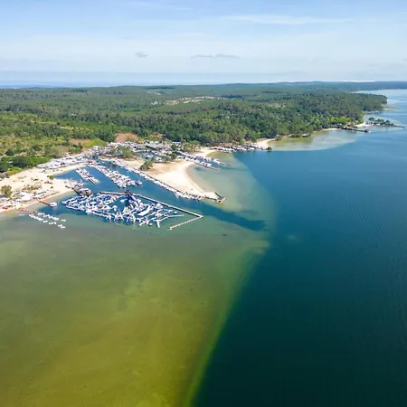 A - 4 Pers, Proche Et Commerces, Terrasse, Menage Inclus - Fr-1-319-394 Lägenhet