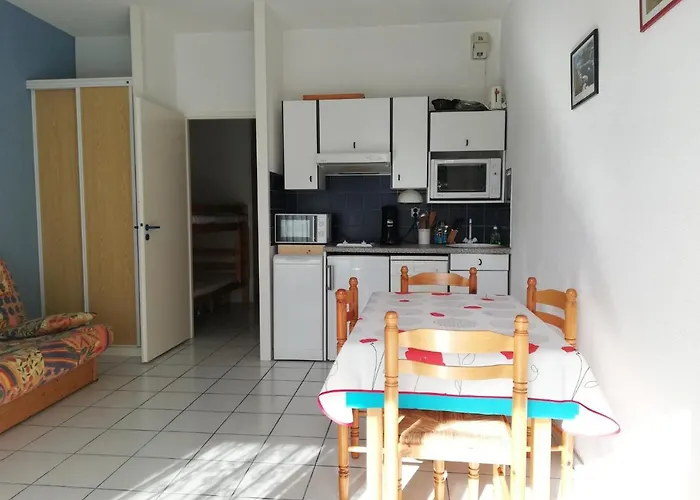 A - 4 Pers, Proche Et Commerces, Terrasse, Menage Inclus - Fr-1-319-394 *