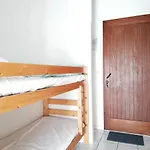 à - 4 Pers, Proche Et Commerces, Terrasse, Ménage Inclus - Fr-1-319-394 *
