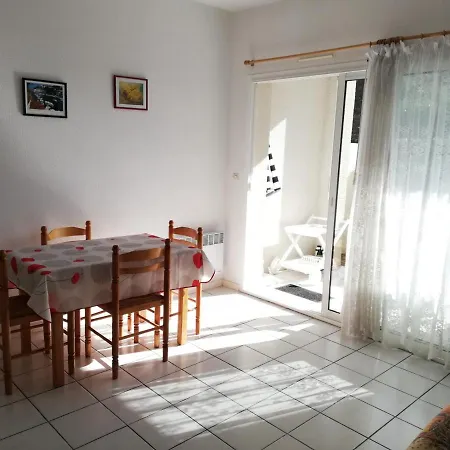 Apartment A - 4 Pers, Proche Et Commerces, Terrasse, Menage Inclus - Fr-1-319-394 *