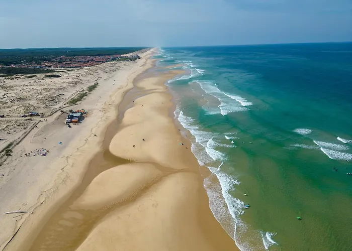 A - 4 Pers, Proche Et Commerces, Terrasse, Menage Inclus - Fr-1-319-394